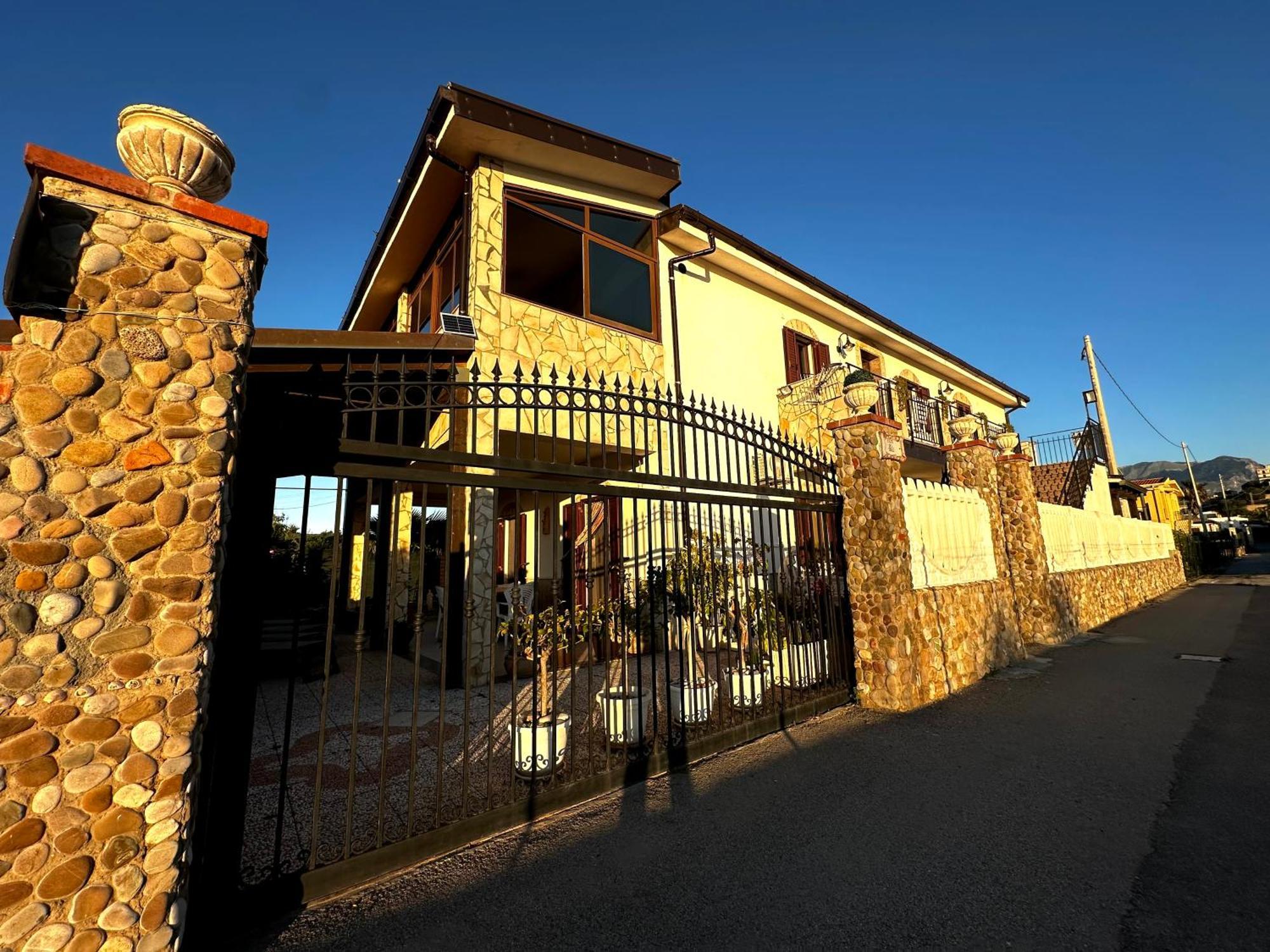 דירות קמפופליצ'ה די רוצ'לה Casa Del Sole מראה חיצוני תמונה
